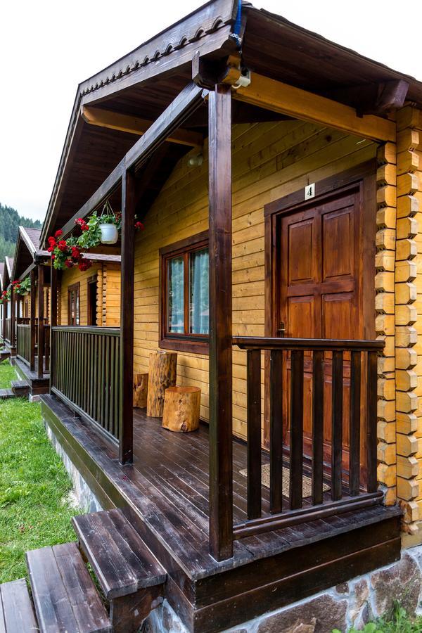 Villa Casutele Suhardul Mic à Lacu Roșu Extérieur photo